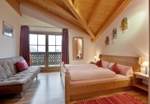 ferienwohnung-oberberg-schlafzimmer-2_1.jpg